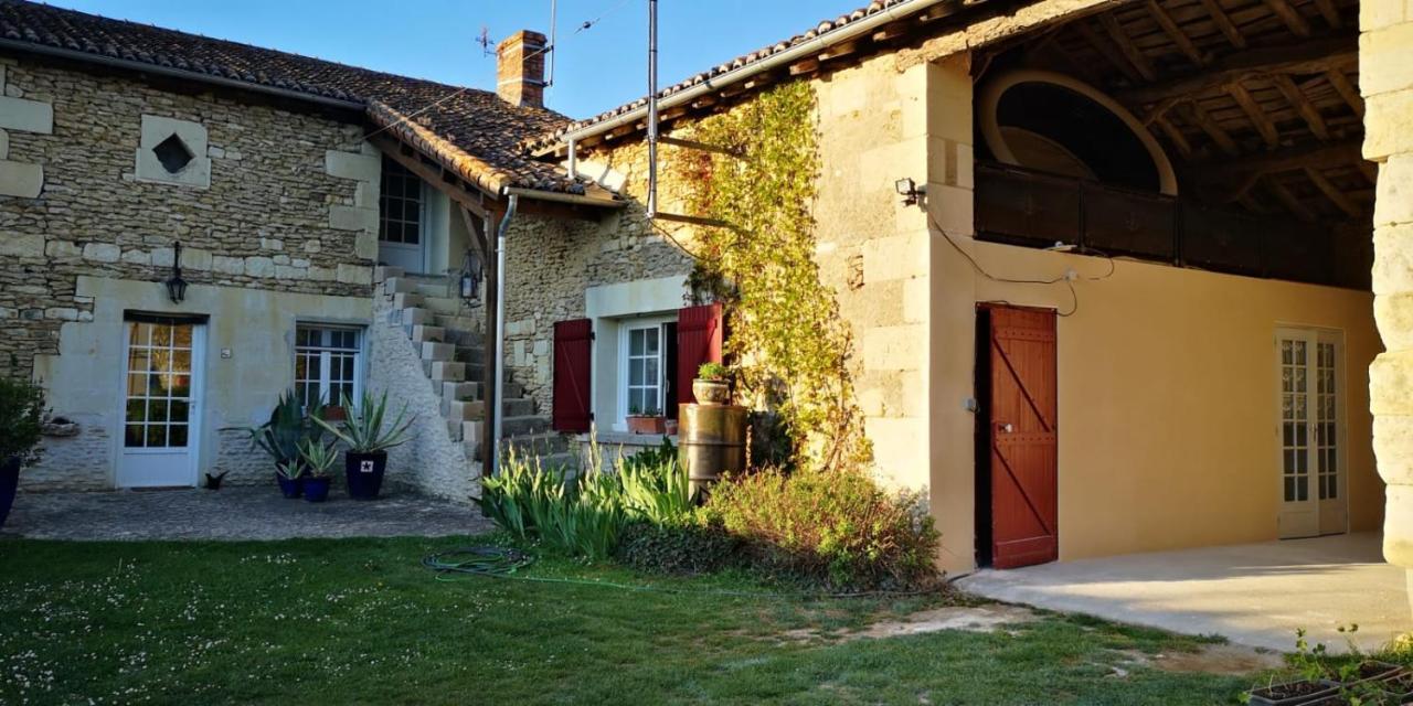 Mouterre-SillyLa Ferme Du Grand Boisアパートメント エクステリア 写真