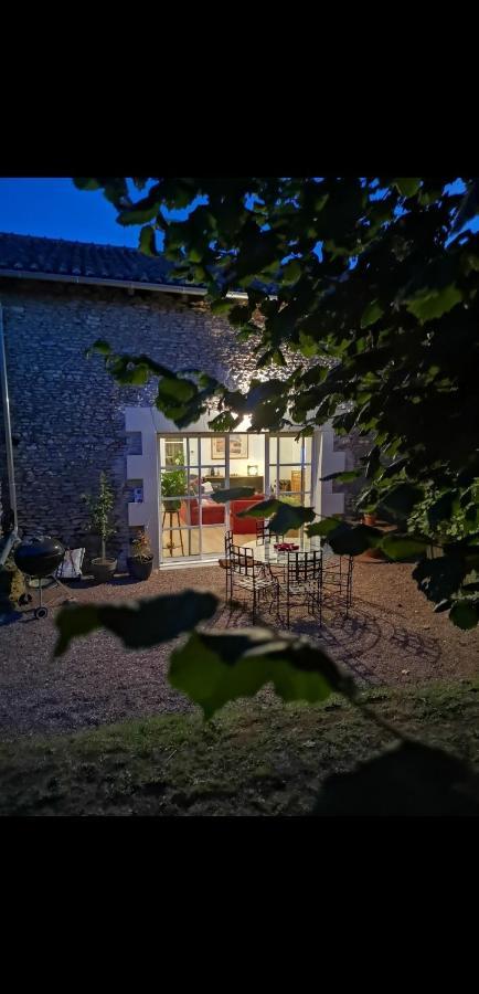 Mouterre-SillyLa Ferme Du Grand Boisアパートメント エクステリア 写真