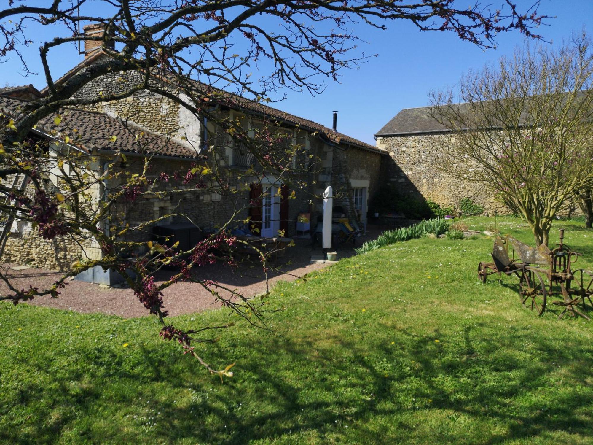 Mouterre-SillyLa Ferme Du Grand Boisアパートメント エクステリア 写真