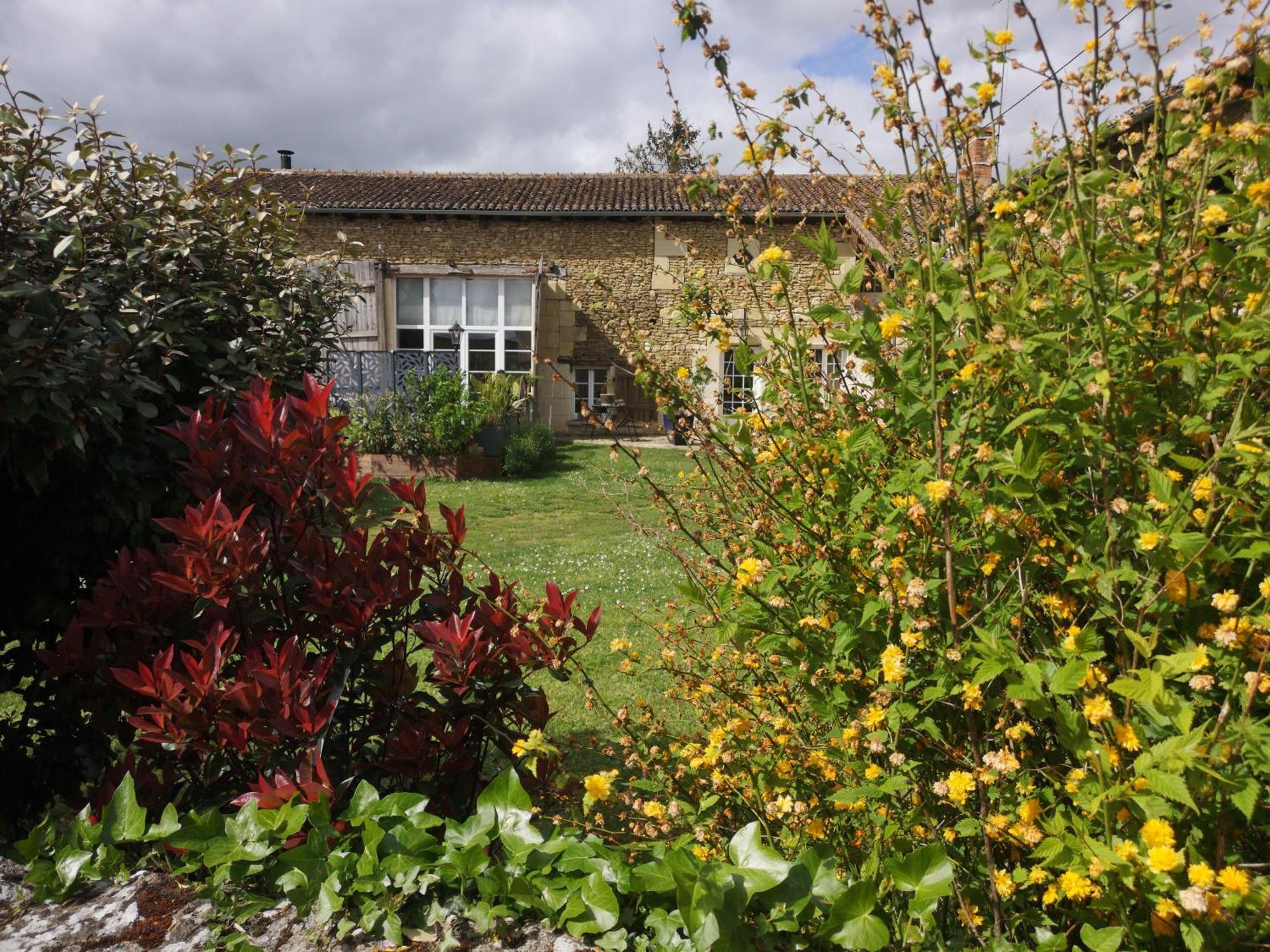 Mouterre-SillyLa Ferme Du Grand Boisアパートメント エクステリア 写真